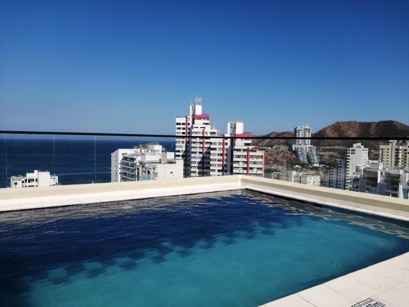 Apartamento Rodadero 945 Apartasuites Santa Marta (Magdalena)